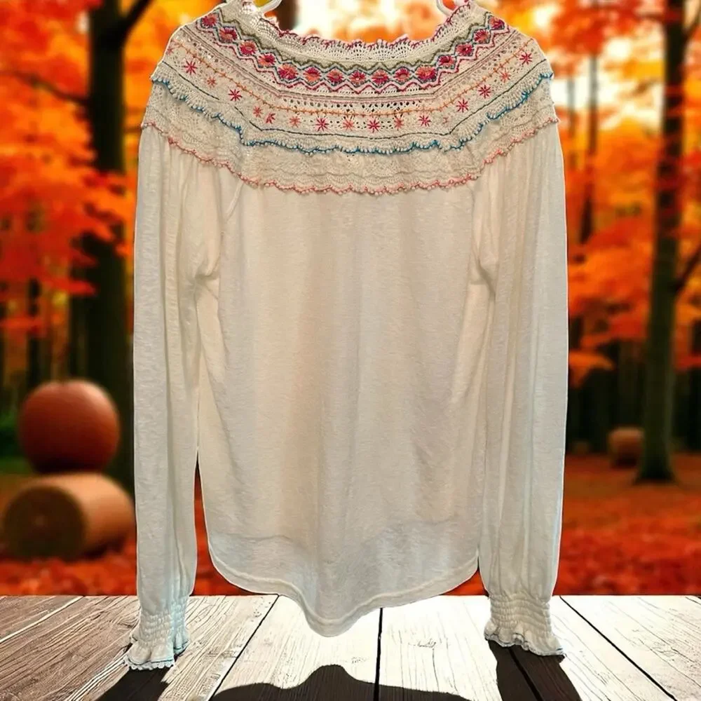 Free People NWOT Siesta Fiesta Crochet Embellished White Top Size Small